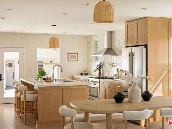 4606 10th Avenue, Los Angeles CA 90043