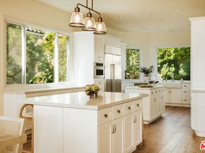 16844 Calle De Sarah, Pacific Palisades CA 90272