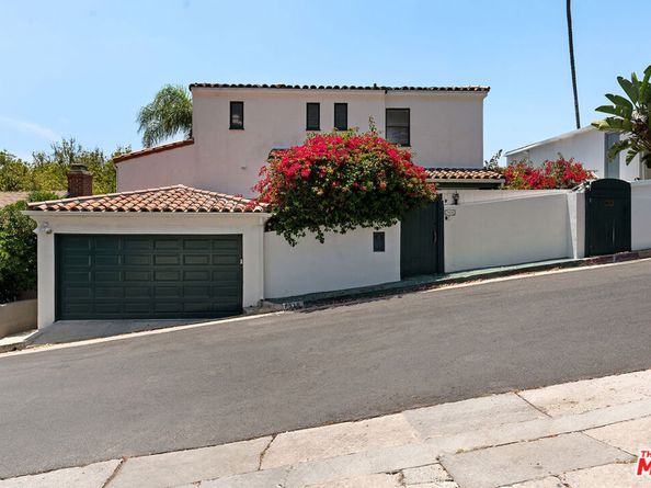 7918 Hillside Avenue, Los Angeles CA 90046