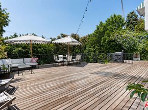 7918 Hillside Avenue, Los Angeles CA 90046