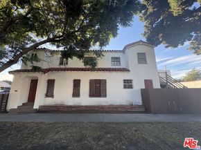 1601 W 69th Street, Los Angeles CA 90047