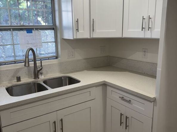 1601 W 69th Street, Los Angeles CA 90047