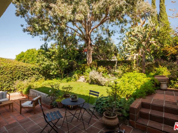 3877 Franklin Avenue, Los Angeles CA 90027