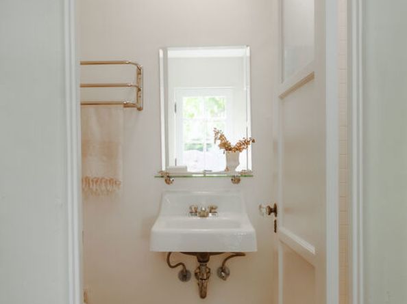 3877 Franklin Avenue, Los Angeles CA 90027