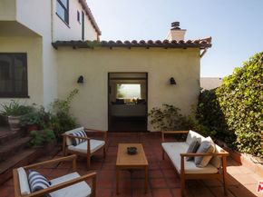 3877 Franklin Avenue, Los Angeles CA 90027