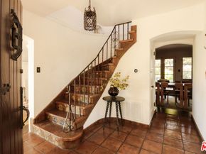 3877 Franklin Avenue, Los Angeles CA 90027