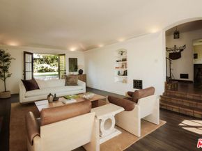 3877 Franklin Avenue, Los Angeles CA 90027