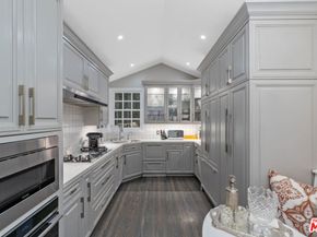 1528 Forest Knoll Drive, Los Angeles CA 90069