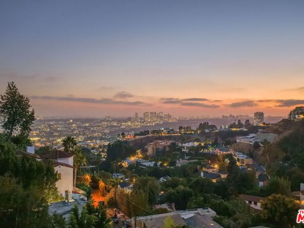 1528 Forest Knoll Drive, Los Angeles CA 90069