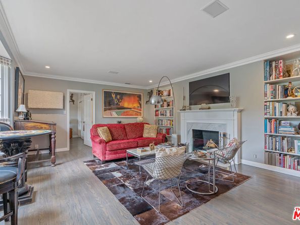 1528 Forest Knoll Drive, Los Angeles CA 90069