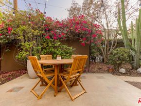 263 Lamont Drive, Los Angeles CA 90042