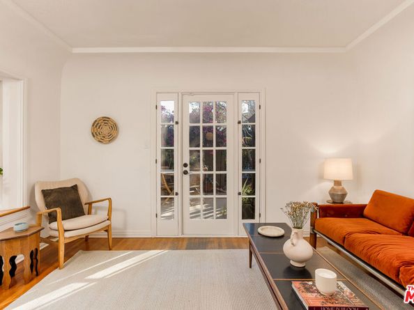 263 Lamont Drive, Los Angeles CA 90042