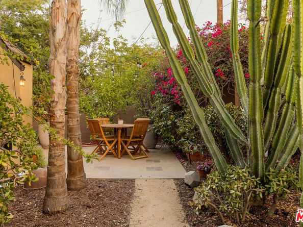 263 Lamont Drive, Los Angeles CA 90042