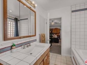 7506 Independenc Avenue, Canoga Park CA 91303