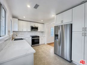 4521 Saturn Street, Los Angeles CA 90019