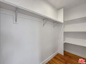 4521 Saturn Street, Los Angeles CA 90019