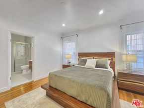 4521 Saturn Street, Los Angeles CA 90019