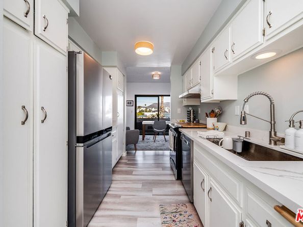 647 Wilcox Avenue 3G, Los Angeles CA 90004