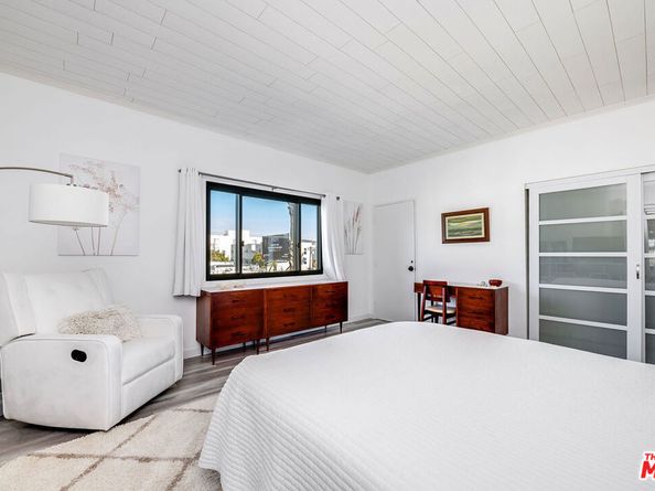 647 Wilcox Avenue 3G, Los Angeles CA 90004