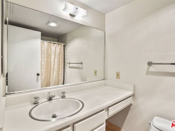 10560 Wilshire Boulevard 205, Los Angeles CA 90024