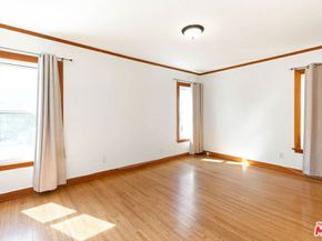 6620 W 6th Street, Los Angeles CA 90048