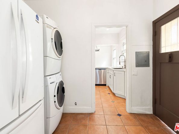 6620 W 6th Street, Los Angeles CA 90048