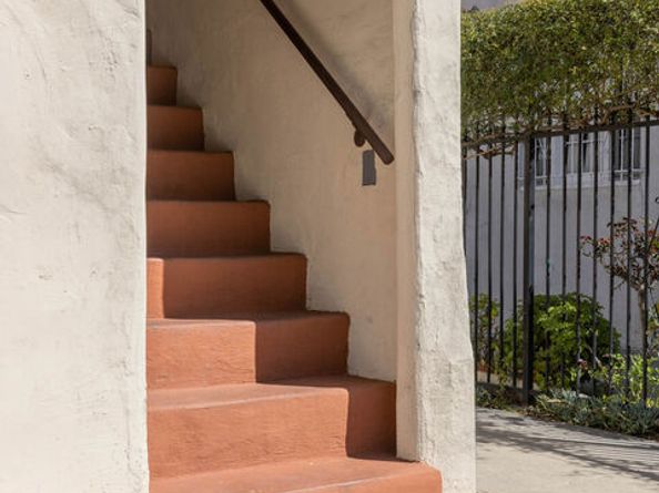 6620 W 6th Street, Los Angeles CA 90048