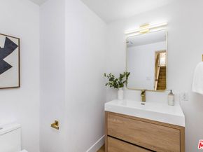 4804 La Villa Marina J, Marina Del Rey CA 90292