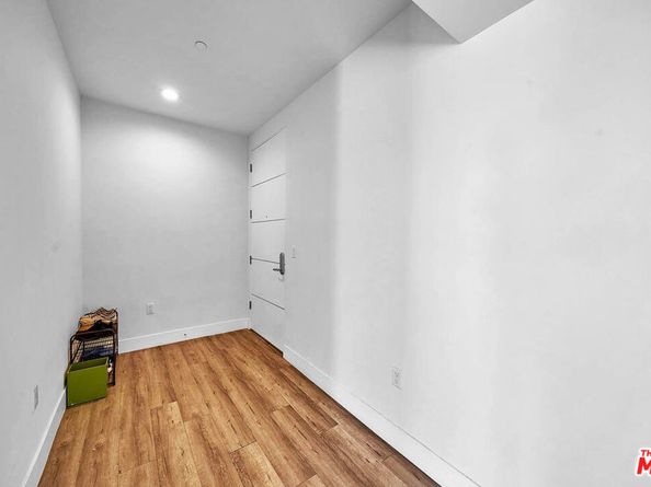 1101 S Harvard Boulevard 306, Los Angeles CA 90006