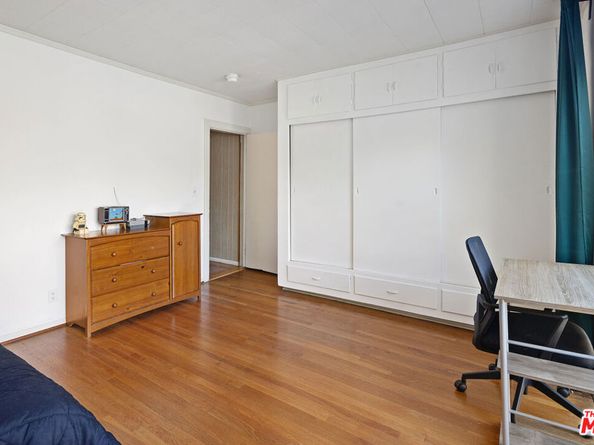 6501 Commodore Sloat Drive, Los Angeles CA 90048