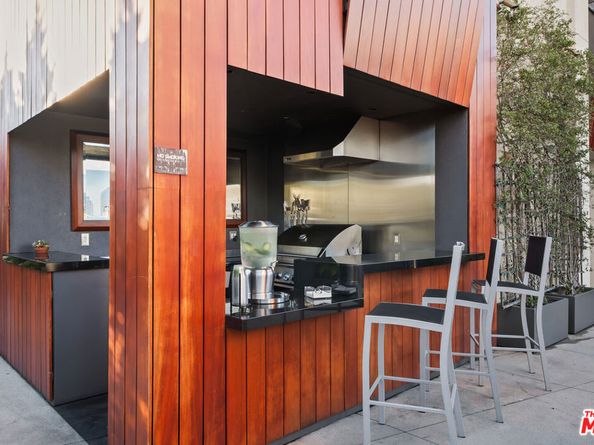 6250 Hollywood Boulevard 11H, Los Angeles CA 90028