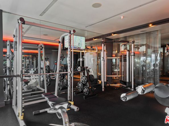 6250 Hollywood Boulevard 11H, Los Angeles CA 90028