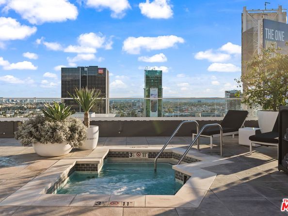 6250 Hollywood Boulevard 11H, Los Angeles CA 90028