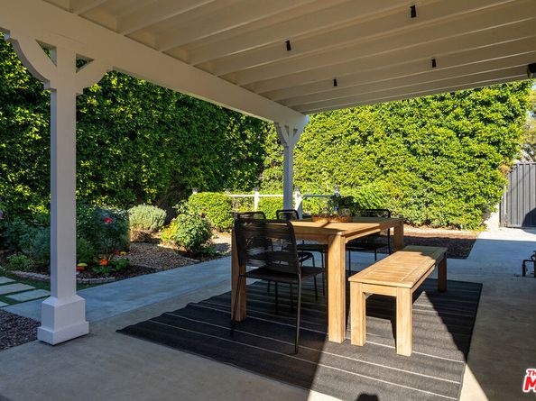 644 N Screenland Drive, Burbank CA 91505