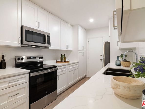 10725 Ohio Avenue 204, Los Angeles CA 90024