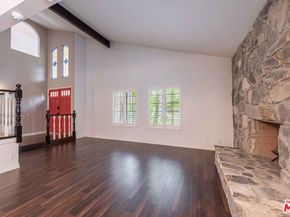 27821 Via Amistosa, Agoura Hills CA 91301