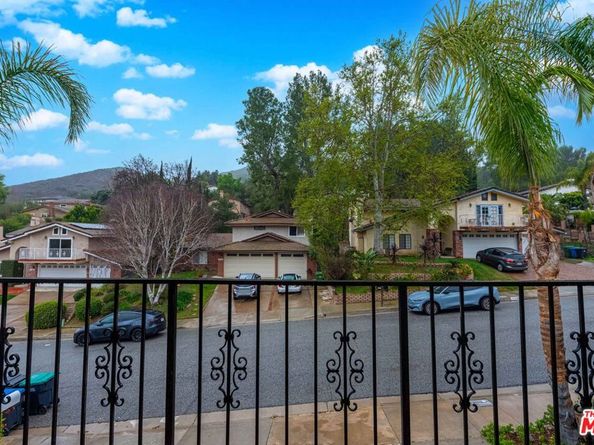 27821 Via Amistosa, Agoura Hills CA 91301