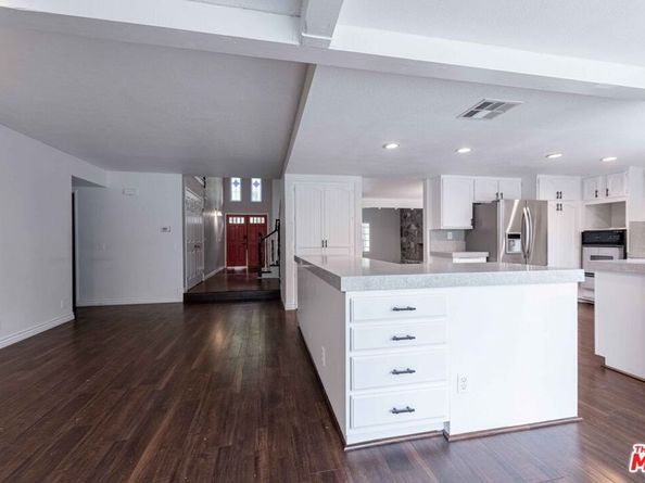 27821 Via Amistosa, Agoura Hills CA 91301