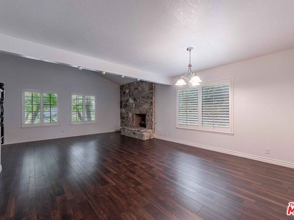 27821 Via Amistosa, Agoura Hills CA 91301