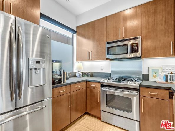 6001 Carlton Way 410, Los Angeles CA 90028