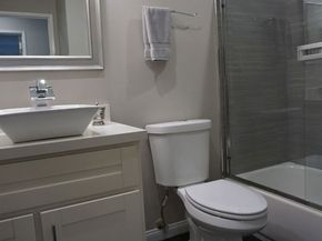 5644 Etiwanda Avenue 7, Tarzana CA 91356