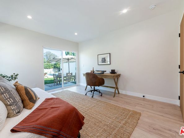 5808 Irvine Avenue, North Hollywood CA 91601