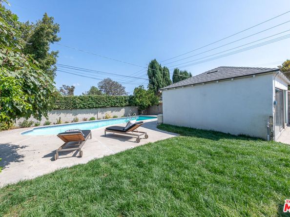 5808 Irvine Avenue, North Hollywood CA 91601