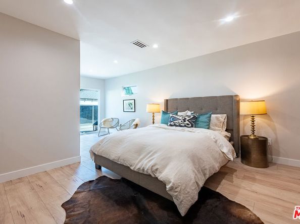 5808 Irvine Avenue, North Hollywood CA 91601