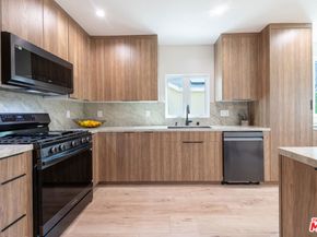 5808 Irvine Avenue, North Hollywood CA 91601