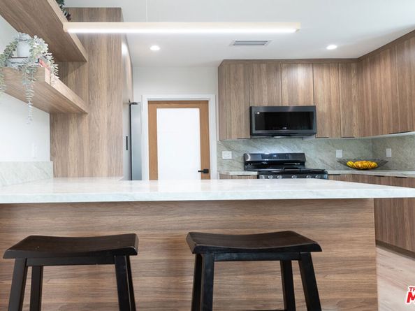 5808 Irvine Avenue, North Hollywood CA 91601