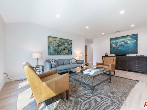 5808 Irvine Avenue, North Hollywood CA 91601