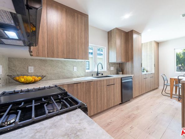 5808 Irvine Avenue, North Hollywood CA 91601