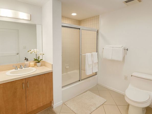 267 S San Pedro Street 306, Los Angeles CA 90012