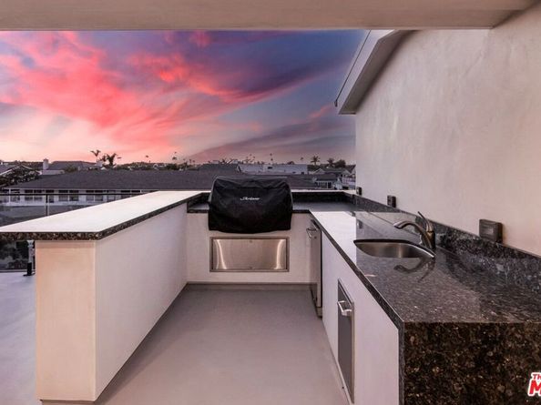 1703 Plaza Del Sur 2, Newport Beach CA 92661